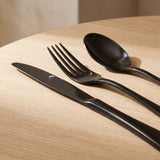 Close-up of the Greece Set glossy black finish