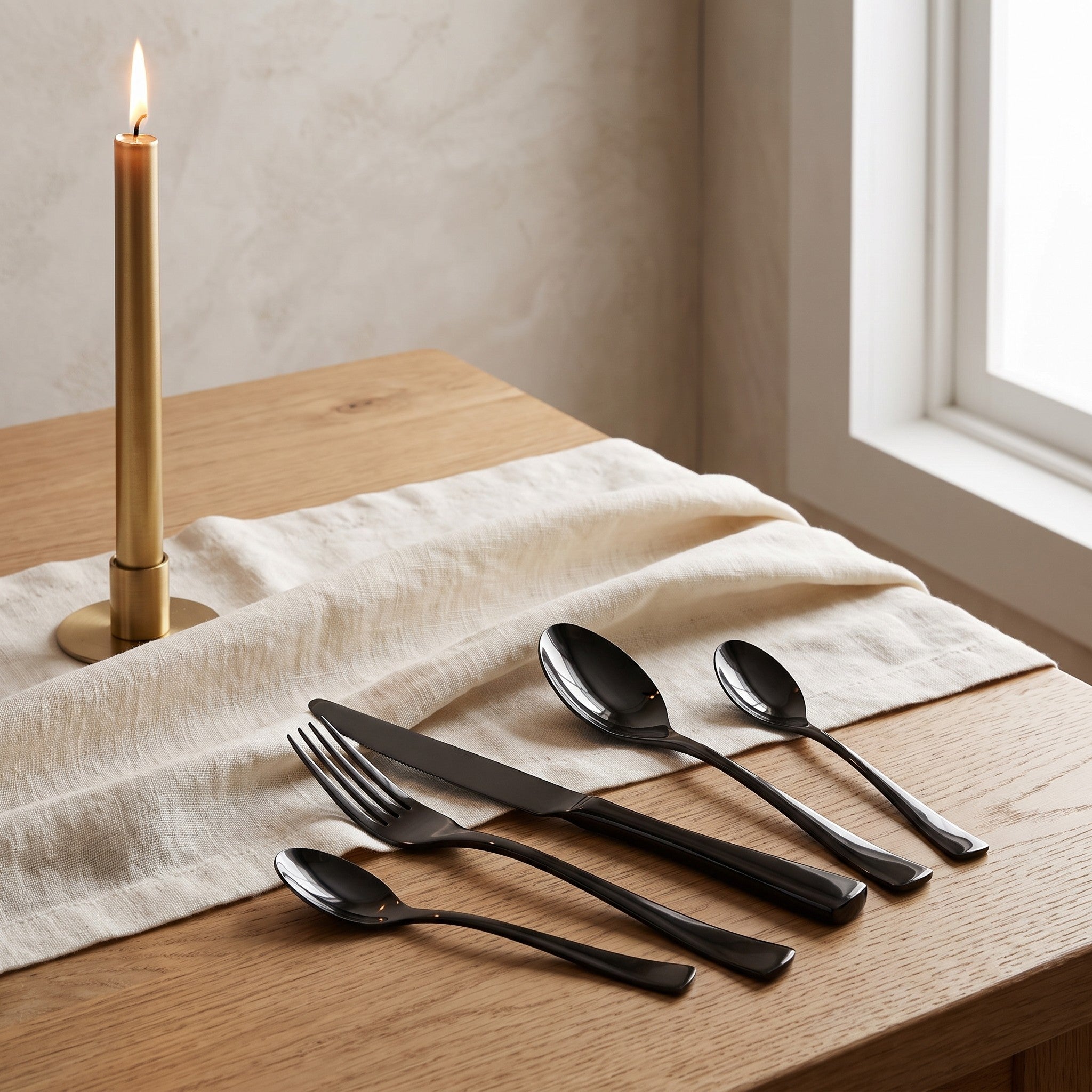The full Greece Set black flatware