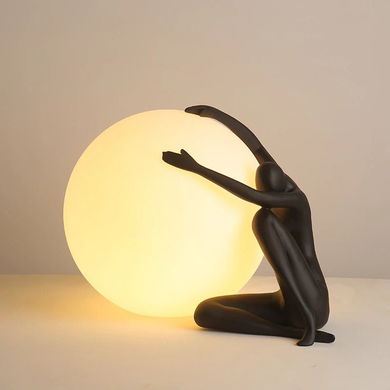 Ball Hug Table Lamp