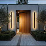 Outdoor Sleek Wall Light