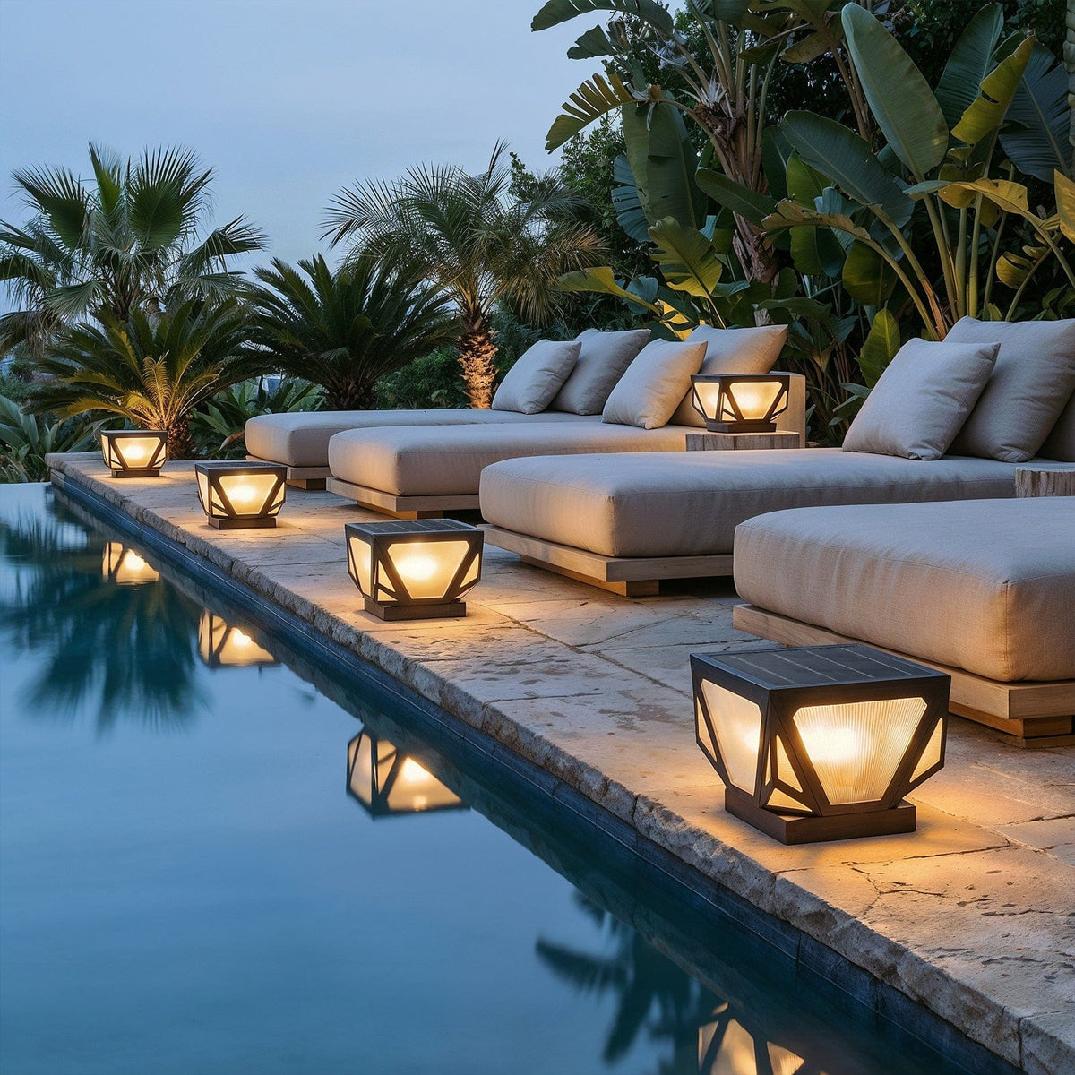 Glow Beam Outdoor Light (Solar) — lifestyle