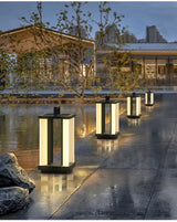 Contemporary Lamp (Outdoor Solar)