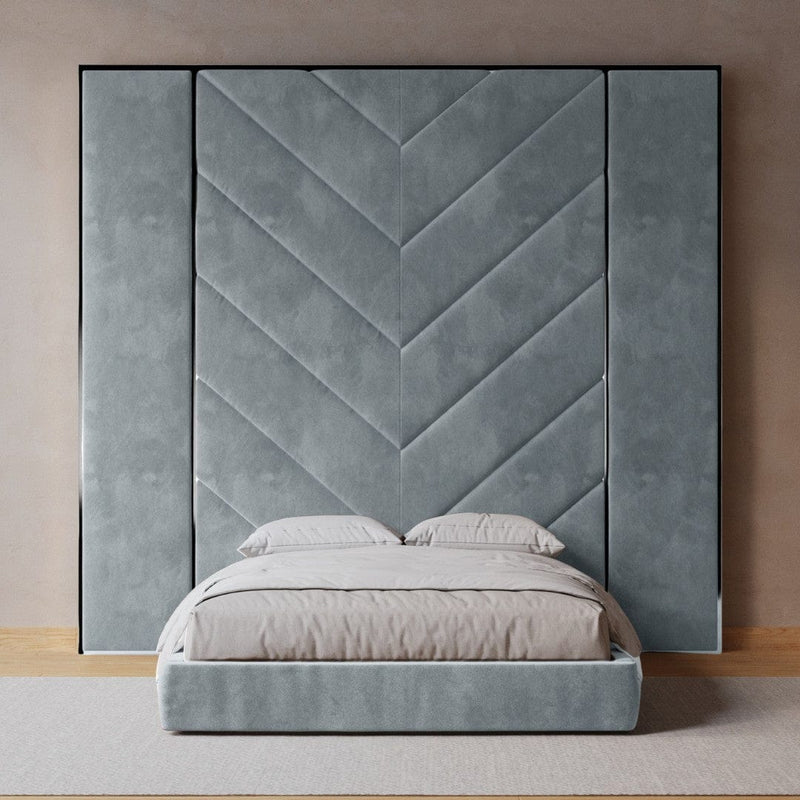 Silver 682a43bd-7cd6-4f20-88b2-d65105f9981b