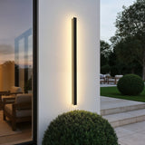 Outdoor Sleek Wall Light