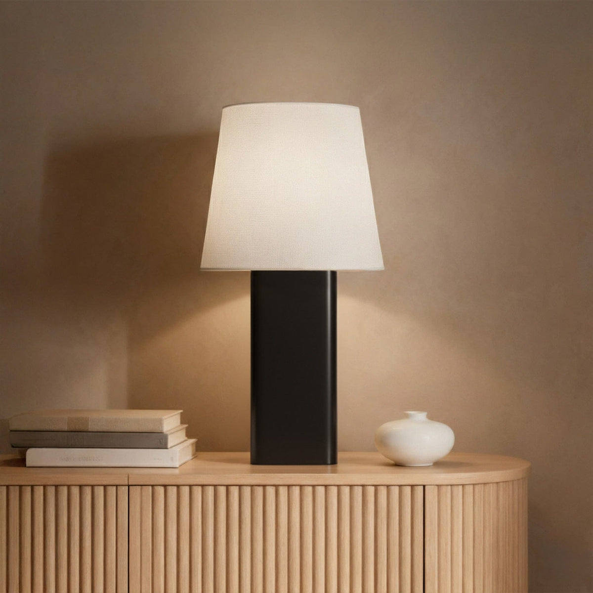Ovale Table Lamp — lifestyle
