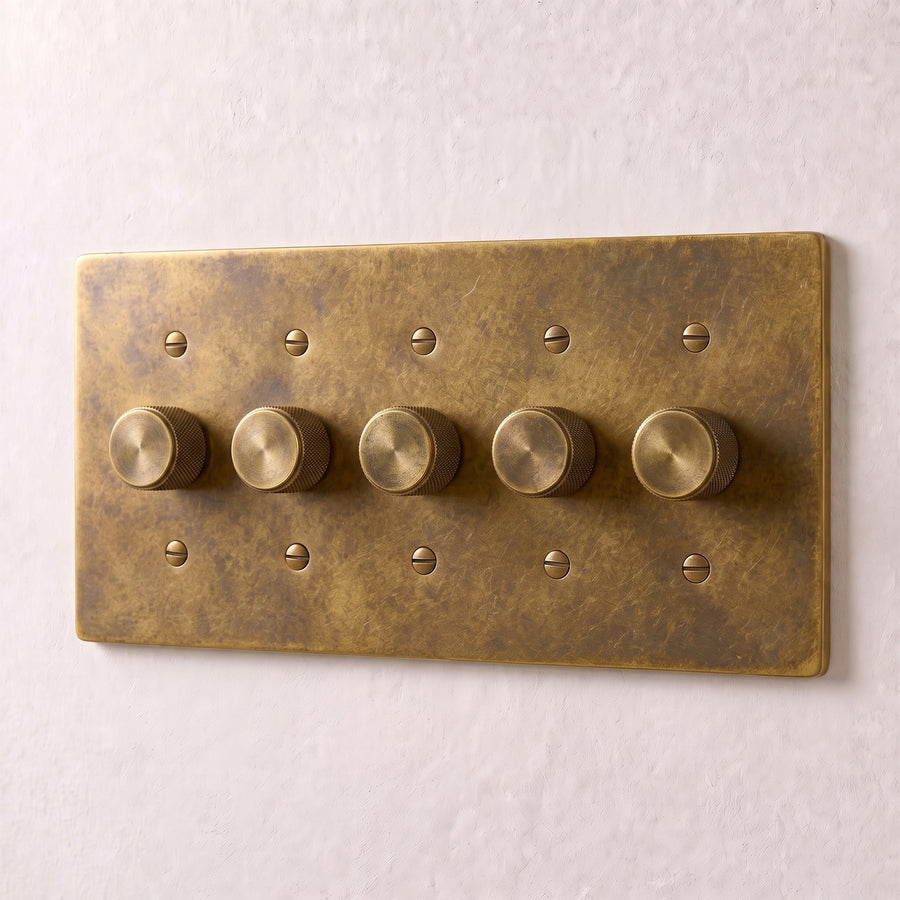 no-image-2048-a2addb12