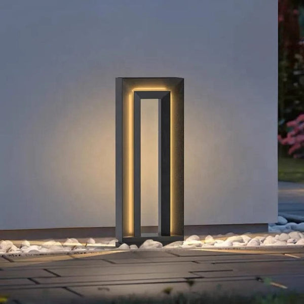 Prism Pathway Light (Outdoor Solar)