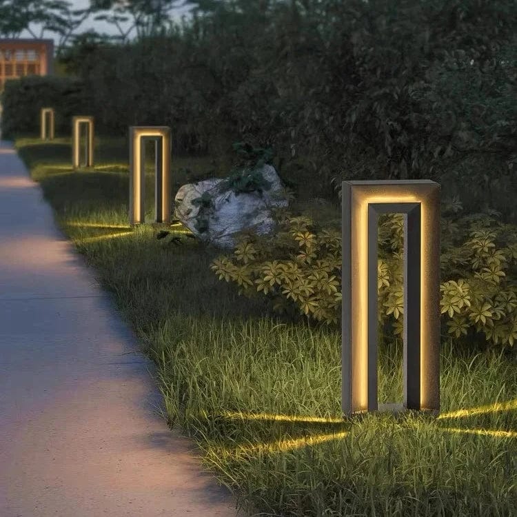 Prism Pathway Light (Outdoor Solar) — lifestyle