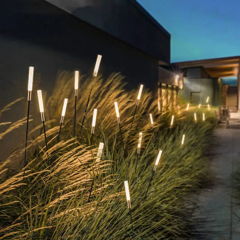 Reed Garden Light (Outdoor Solar) – Articture