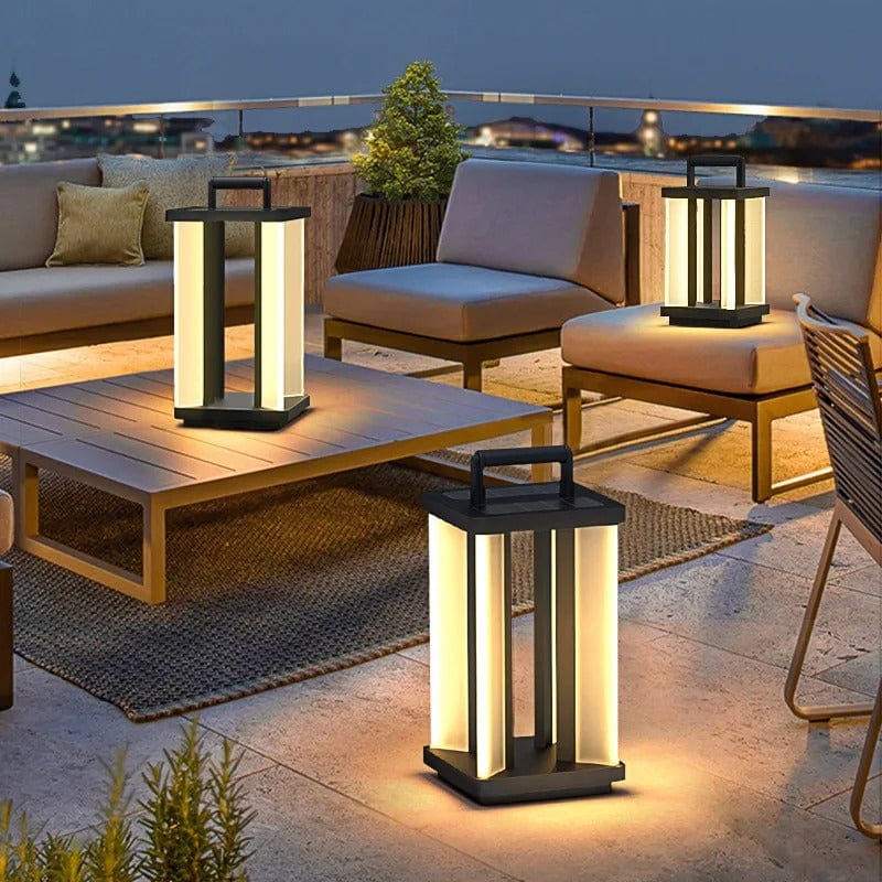 Contemporary Lamp (Outdoor Solar)