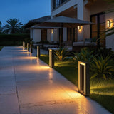 Prism Pathway Light (Outdoor Solar)